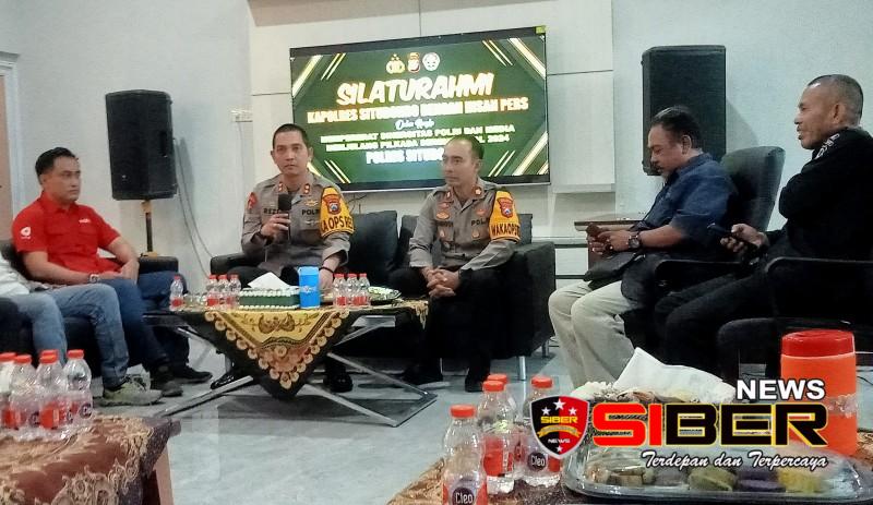 Kapolres Situbondo Ngopi Bareng Insan Pers, AKBP Rezi Dharmawan: Kita Jaga Pilkada Situbondo Dengan&nbsp;Damai