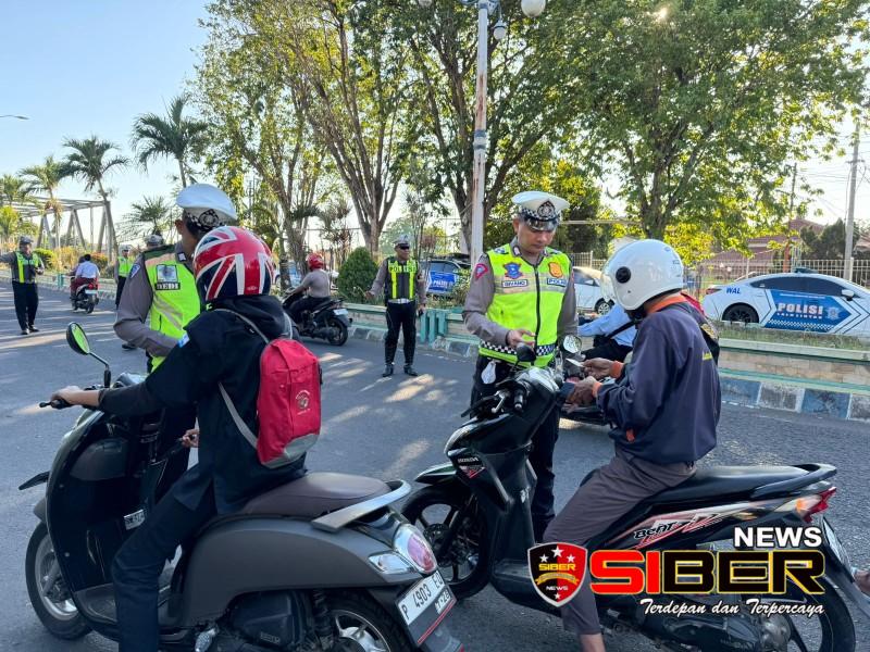 Hari Kedua Operasi Patuh Semeru 2024 di Situbondo, Puluhan Pengendara Tidak Tertib Kena Tilang