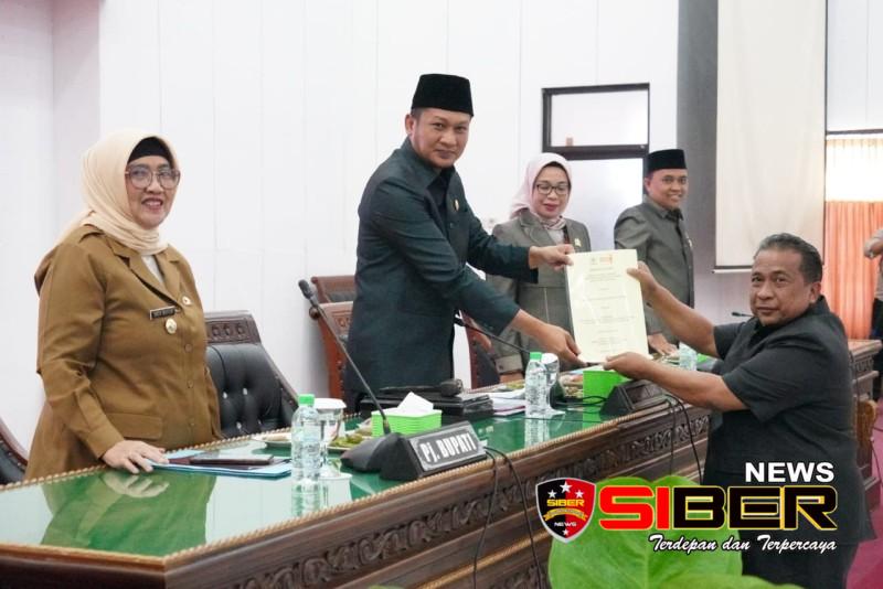 Perubahan 7 Raperda Kabupaten Lumajang Sah Menjadi Peraturan&nbsp;Daerah