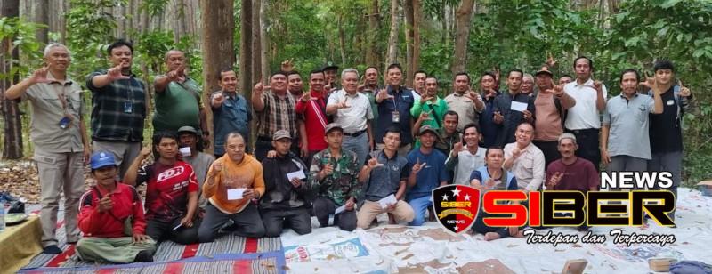 KPH Bondowoso Turun Langsung Saksikan Kegiatan Penyadapan Getah Pinus, Sekaligus Berikan Edukasi dan Pembinaan Kepada Penyadap Getah